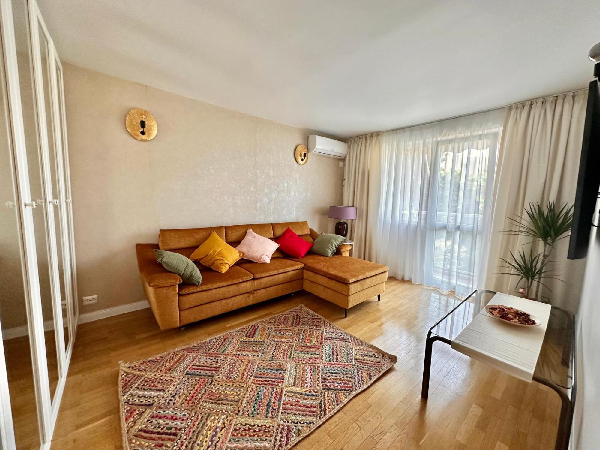 Apartment Arc De Triomphe - Free Parking Place
